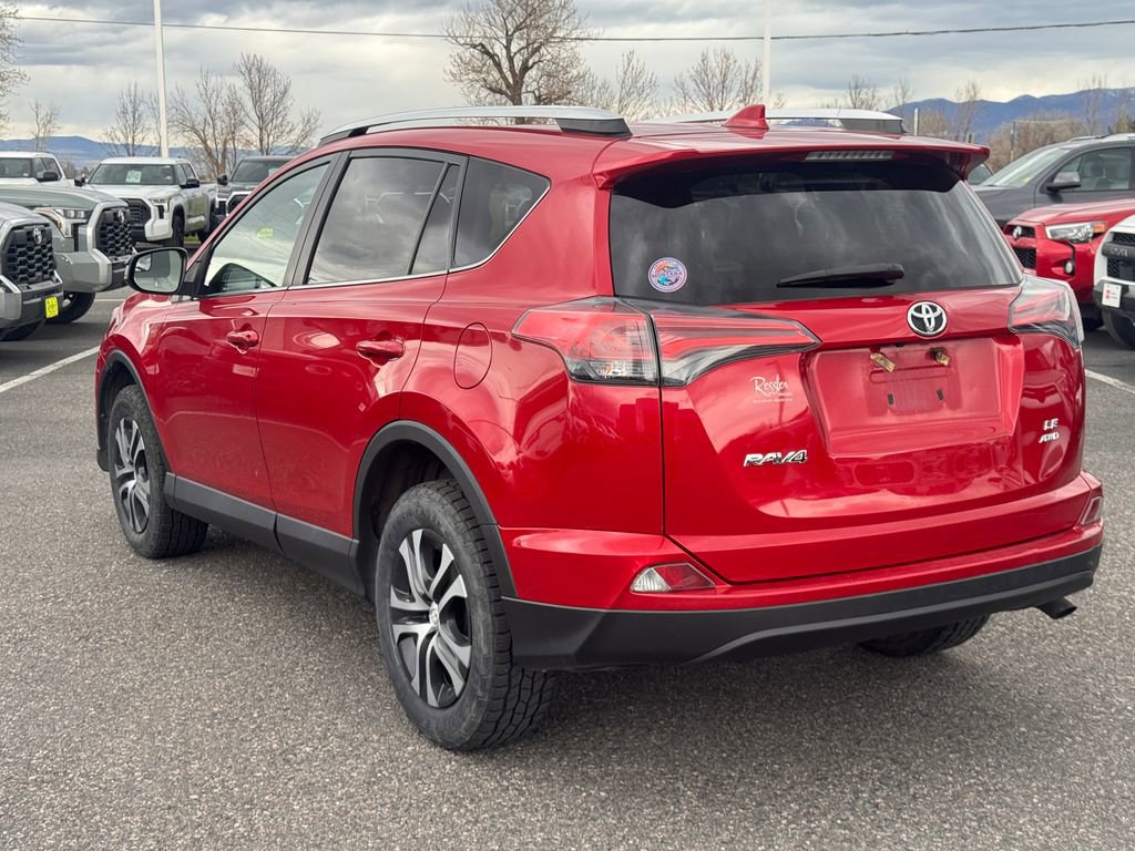 Used 2016 Toyota RAV4 LE image 2