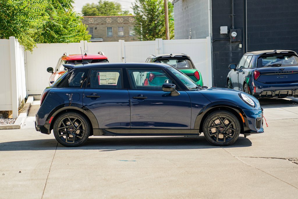New 2025 MINI Cooper S image 4