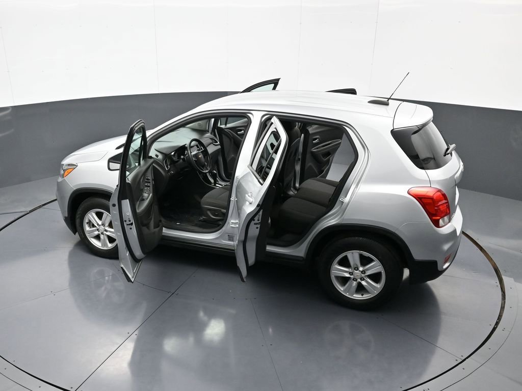 Used 2020 Chevrolet Trax LS w/ Tint and Cruise Package FWD image 41