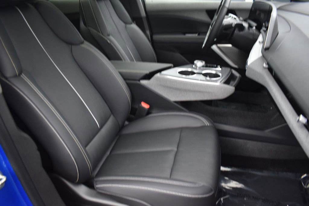 Certified 2025 Cadillac Optiq Luxury 2 AWD/4WD image 36