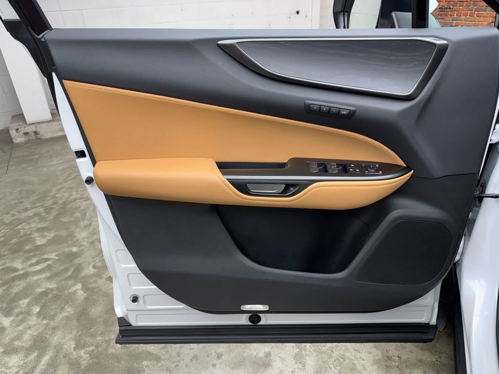 Used 2023 Lexus NX 350 AWD image 10