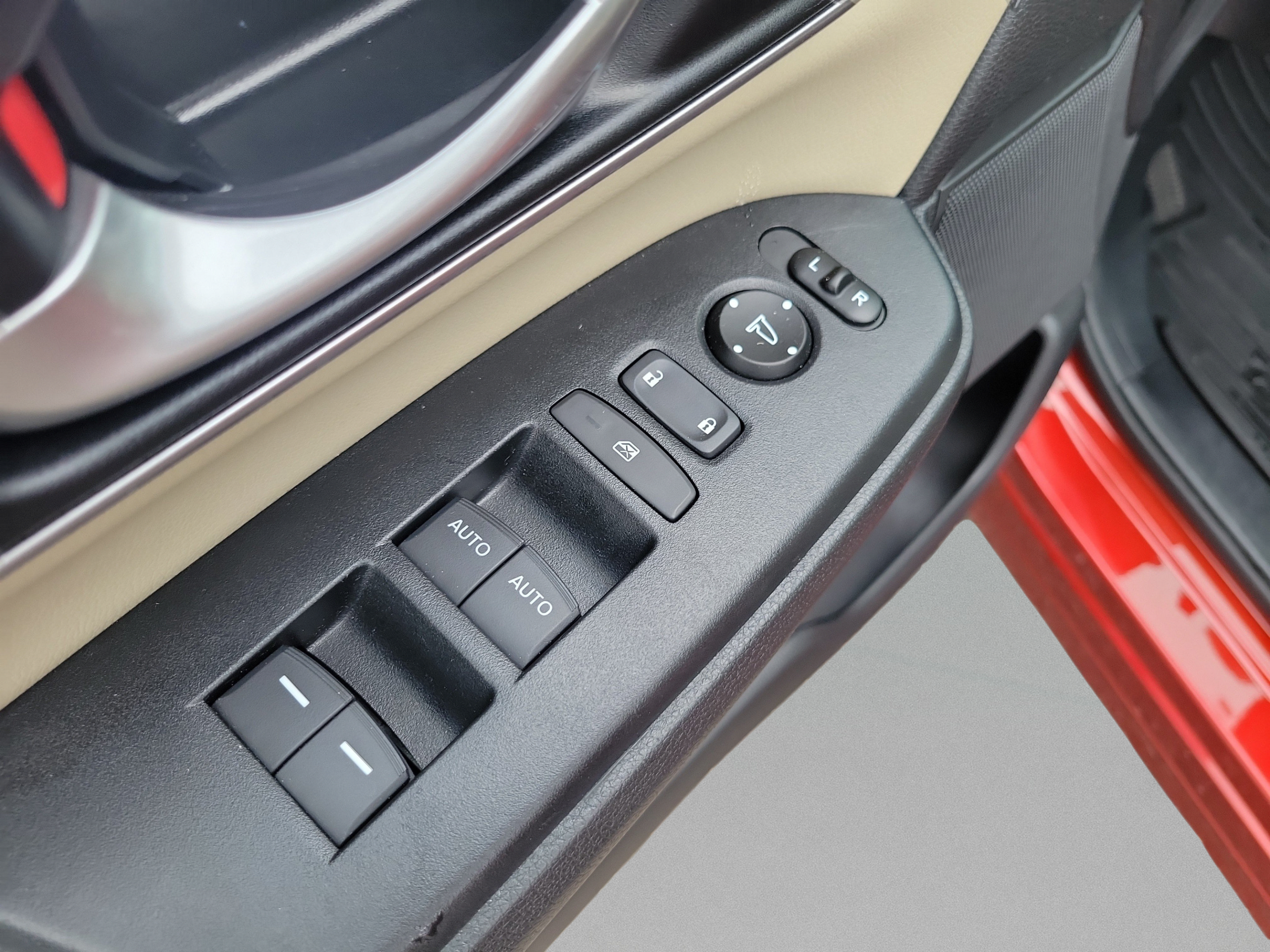 Used 2018 Honda CR-V EX-L image 24