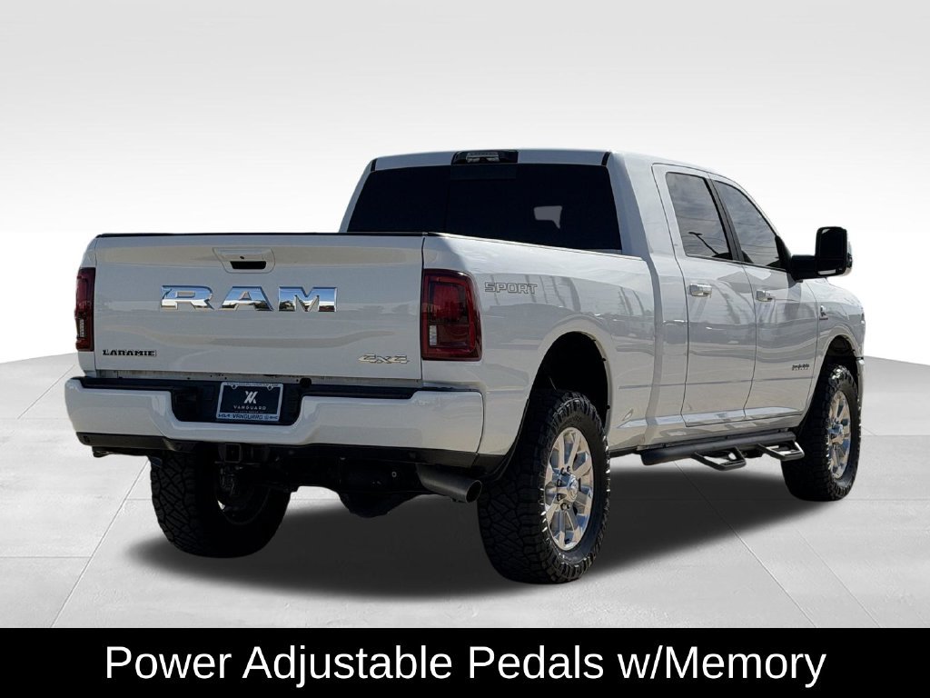 Used 2025 RAM 2500 Laramie w/ Sport Appearance Package AWD/4WD image 9