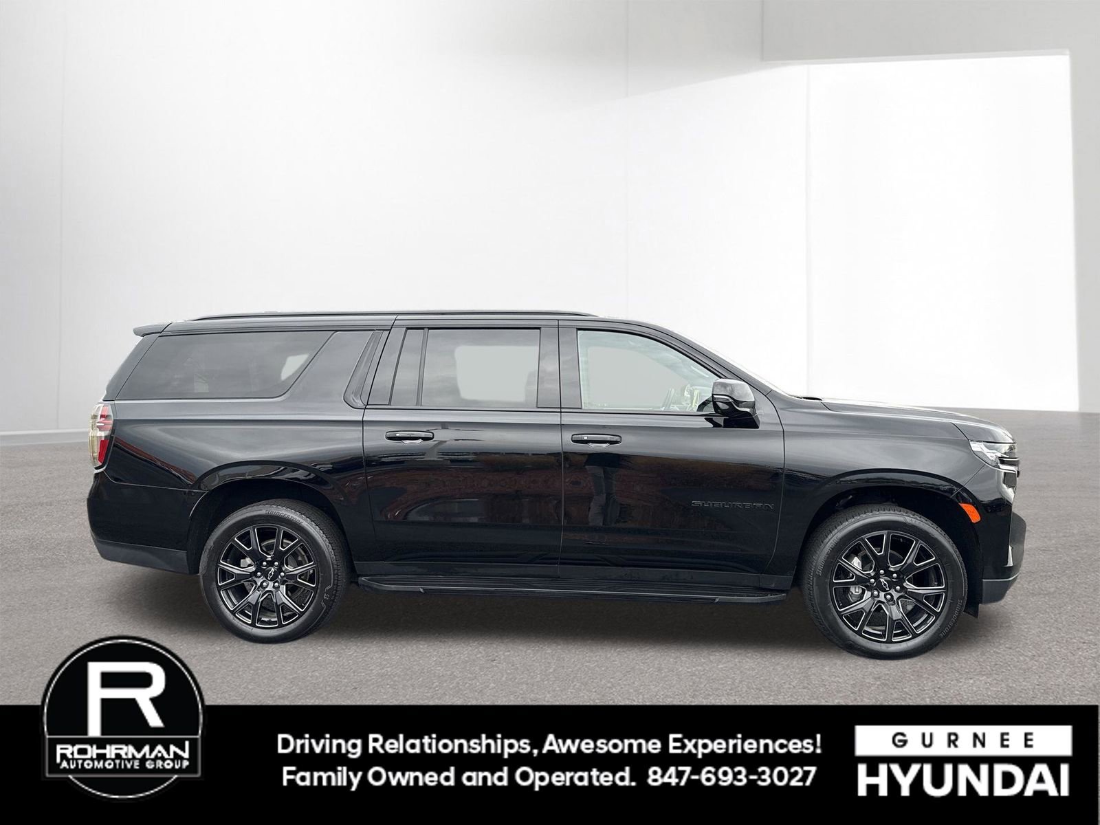 Used 2024 Chevrolet Suburban RST w/ Luxury Package image 11