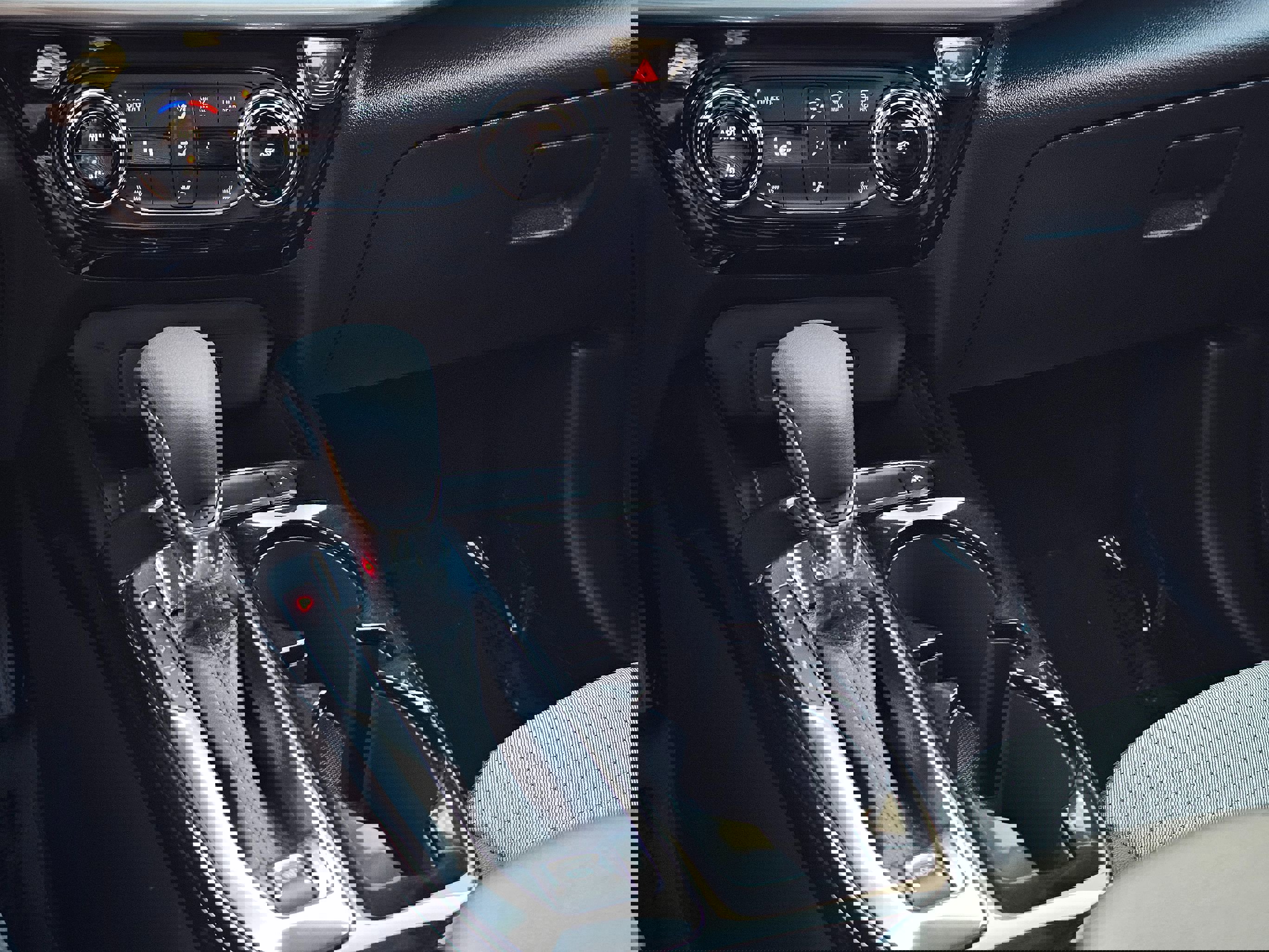 Used 2025 Chevrolet Trax LT w/ LT Convenience Package image 40