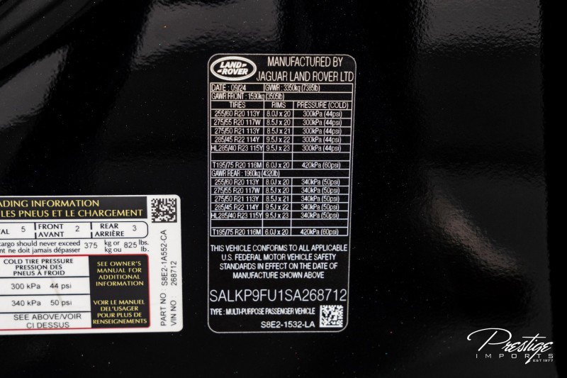 Used 2025 Land Rover Range Rover SE image 55