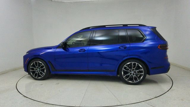 Used 2025 BMW X7 M60i image 76