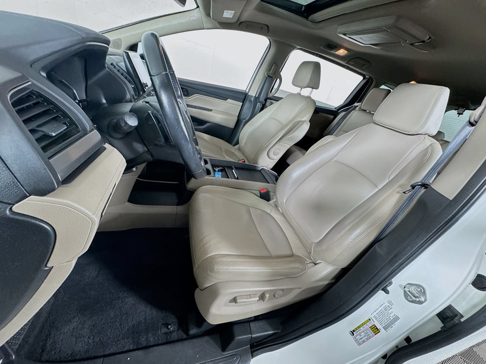 Used 2019 Honda Odyssey EX-L image 12