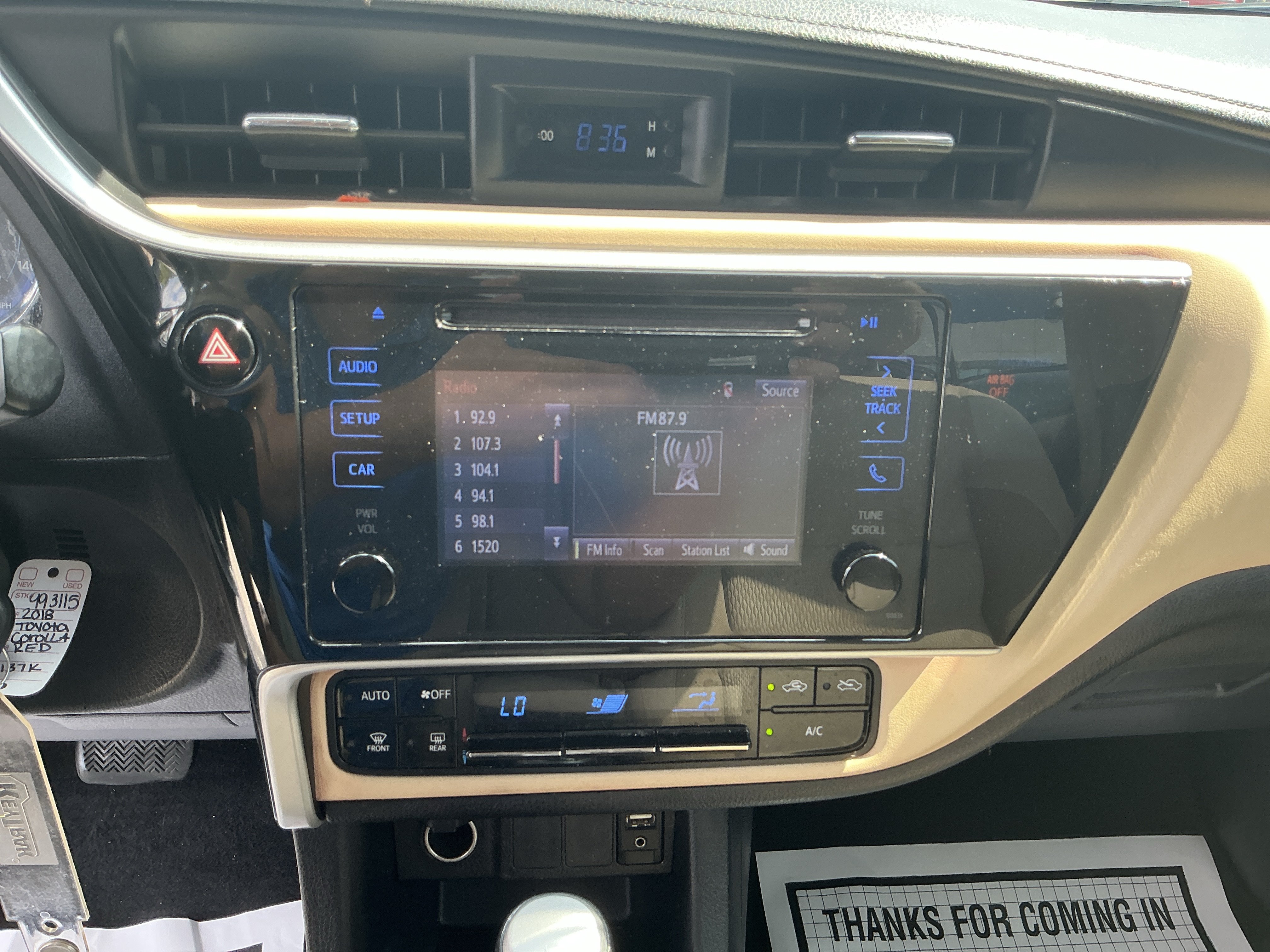 Used 2018 Toyota Corolla LE FWD image 27