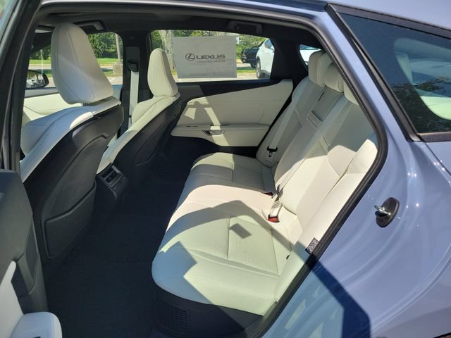 New 2026 Lexus ES 350h AWD image 12