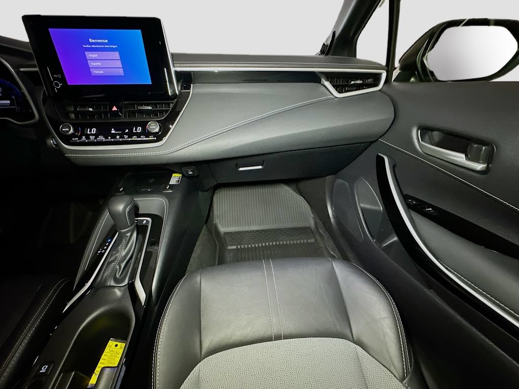 Certified 2025 Toyota Corolla XSE FWD image 29