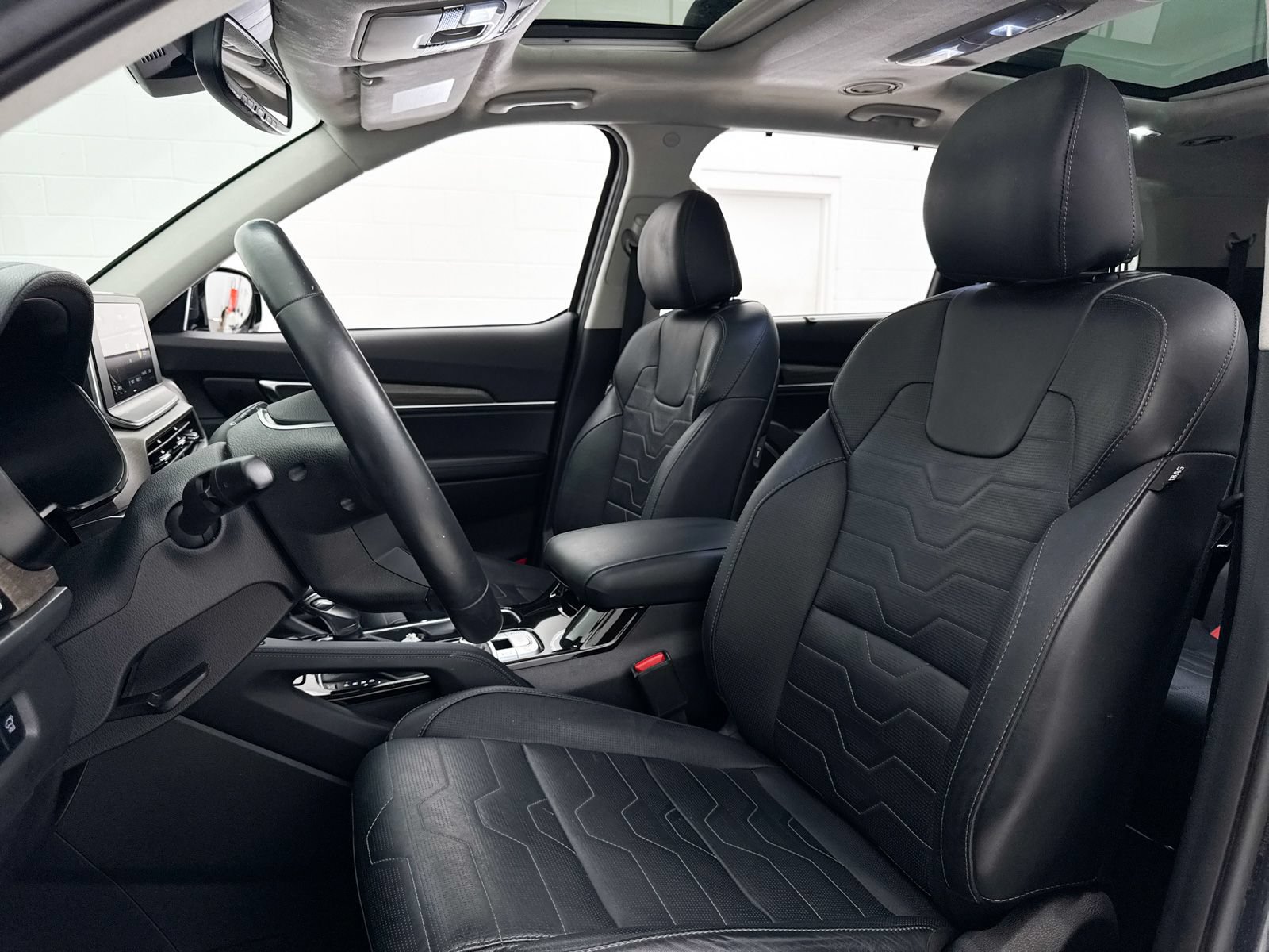 Used 2020 Kia Telluride SX w/ SX Prestige Package AWD/4WD image 23