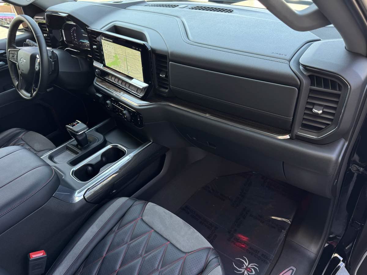 Used 2025 Chevrolet Silverado 1500 RST w/ Redline Edition AWD/4WD image 24
