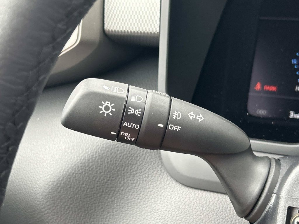 New 2026 Toyota Tundra Limited AWD/4WD image 32