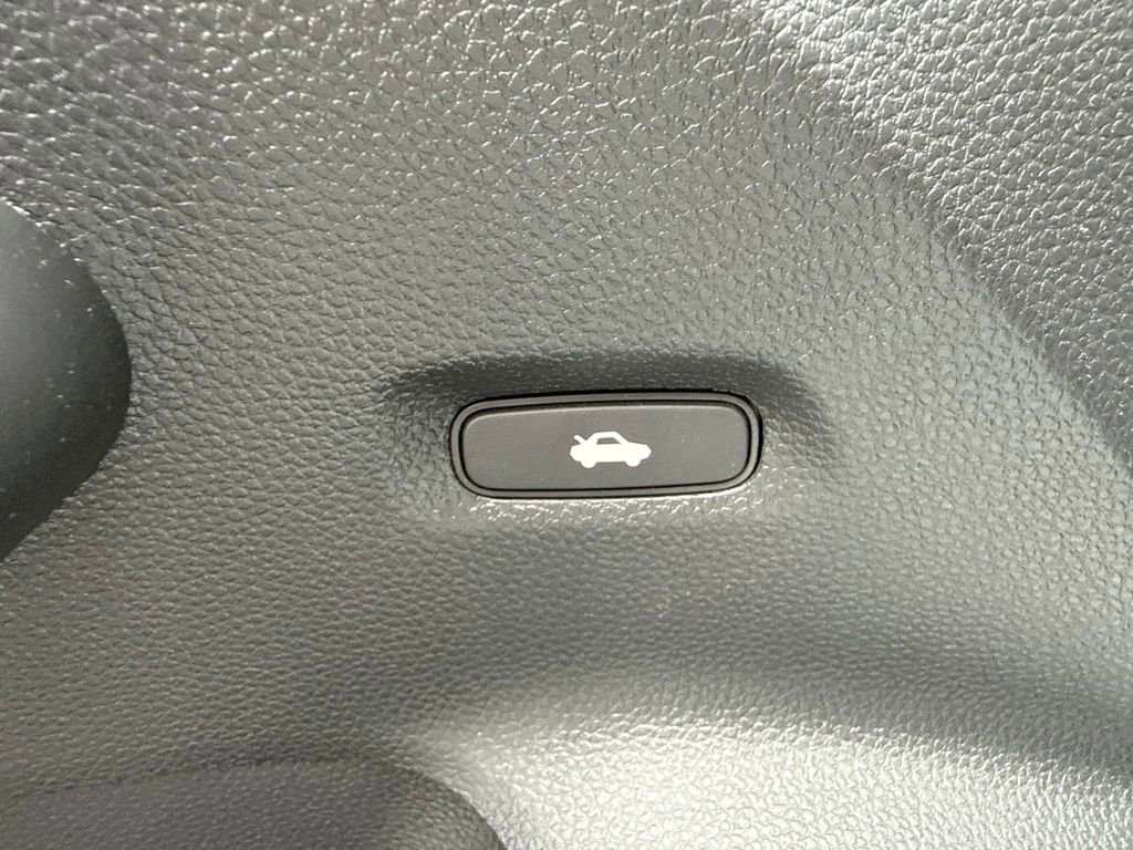 Used 2023 Honda Civic Sport image 16