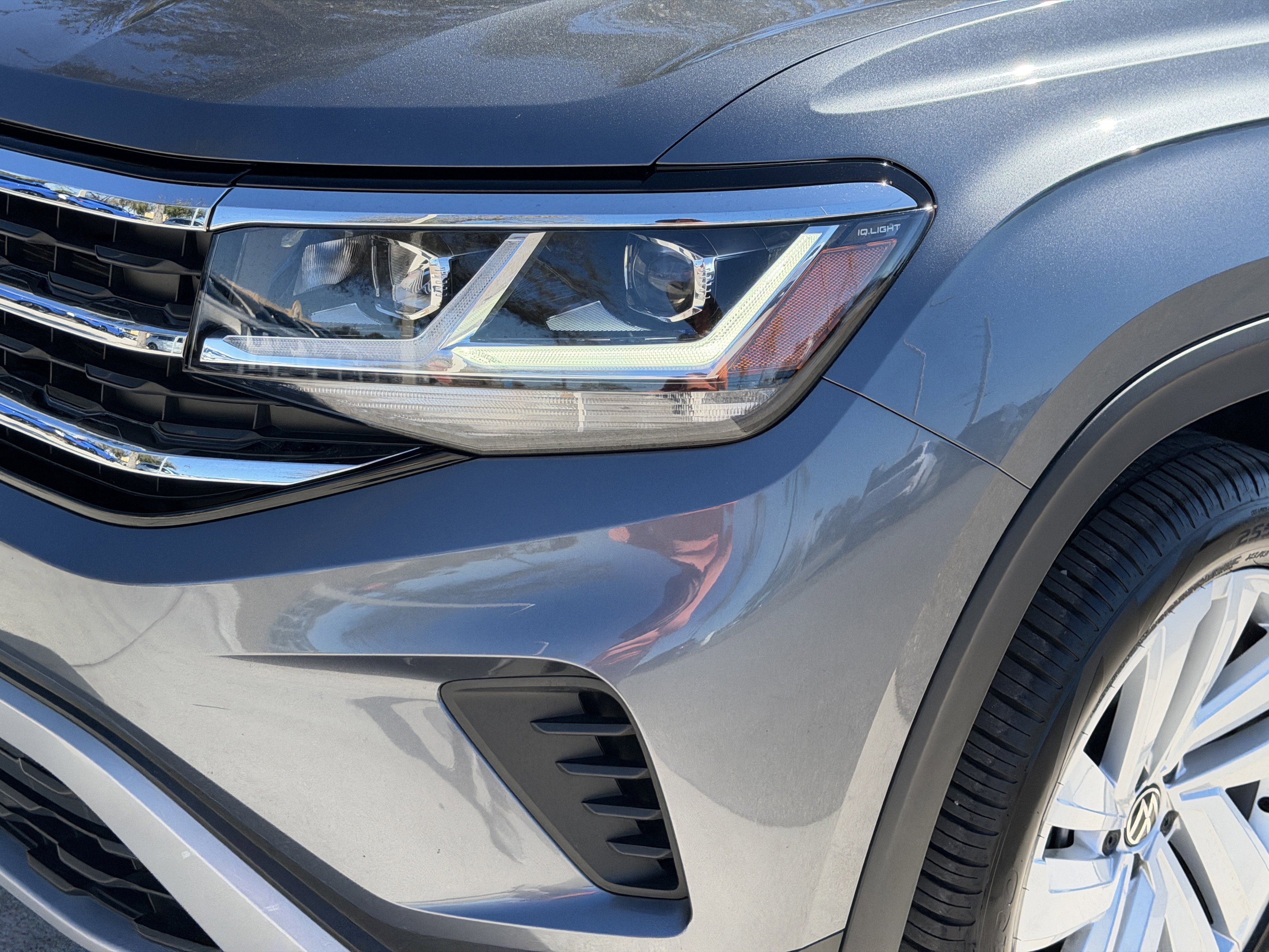 Used 2023 Volkswagen Atlas Cross Sport SE w/ Panoramic Sunroof Package image 9