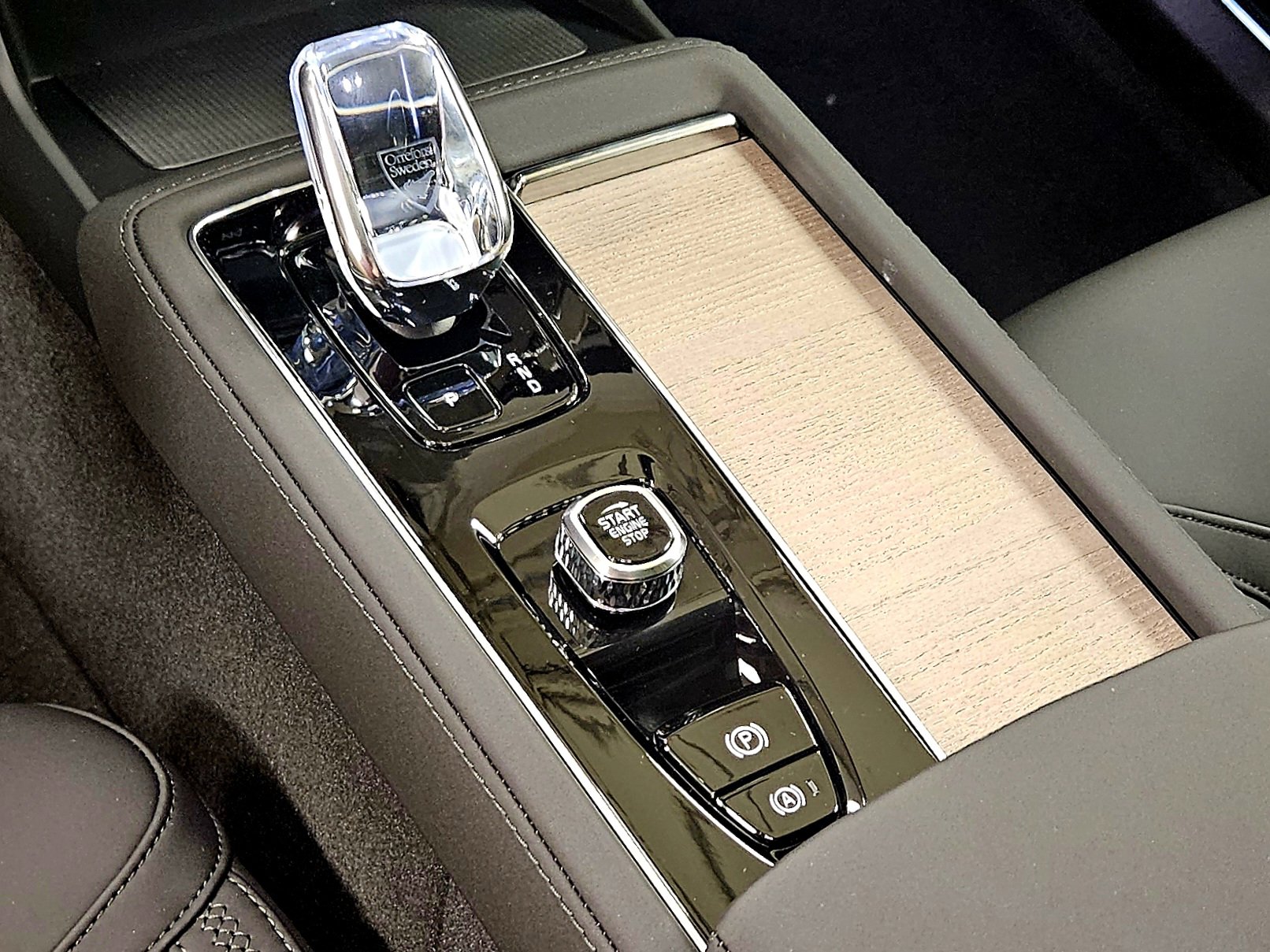 New 2026 Volvo XC90 B5 Core w/ Protection Package Premier image 46