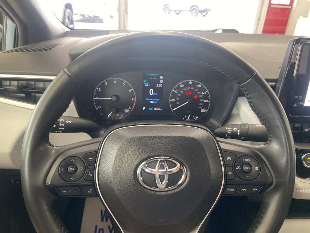Used 2024 Toyota Corolla SE w/ SE Convenience Package FWD image 27