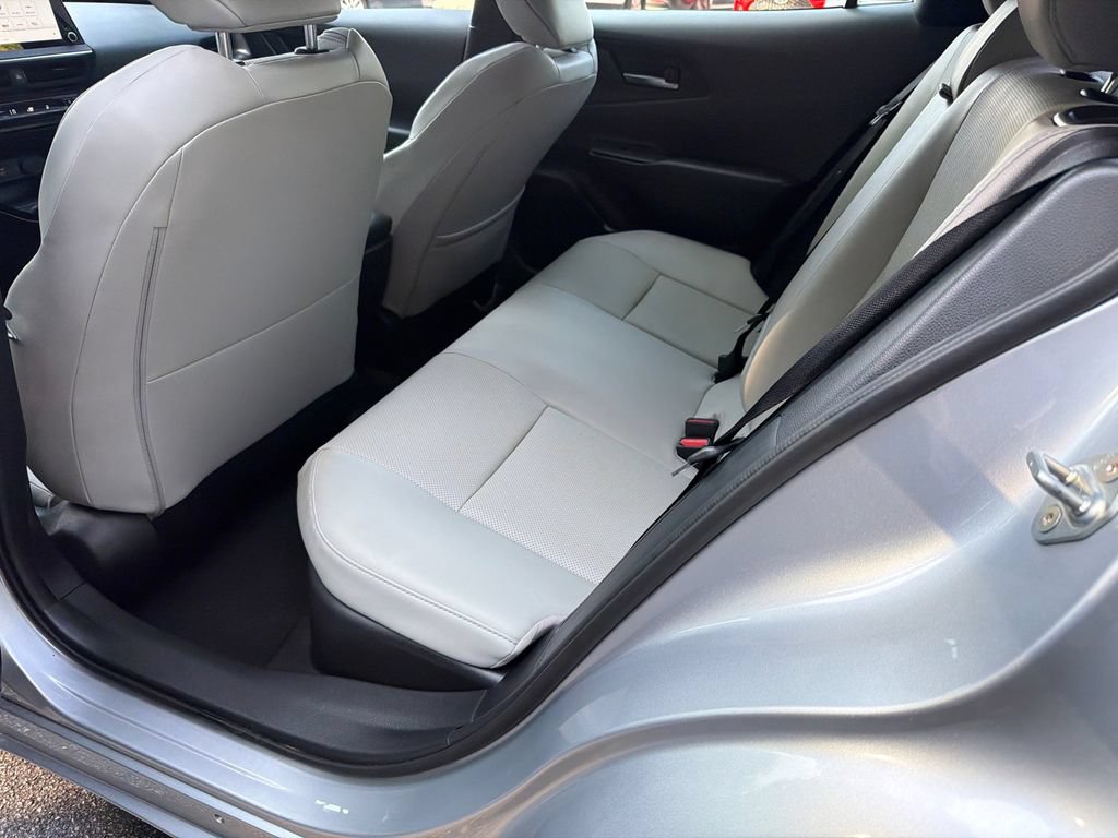 Used 2025 Toyota Prius Limited FWD image 21