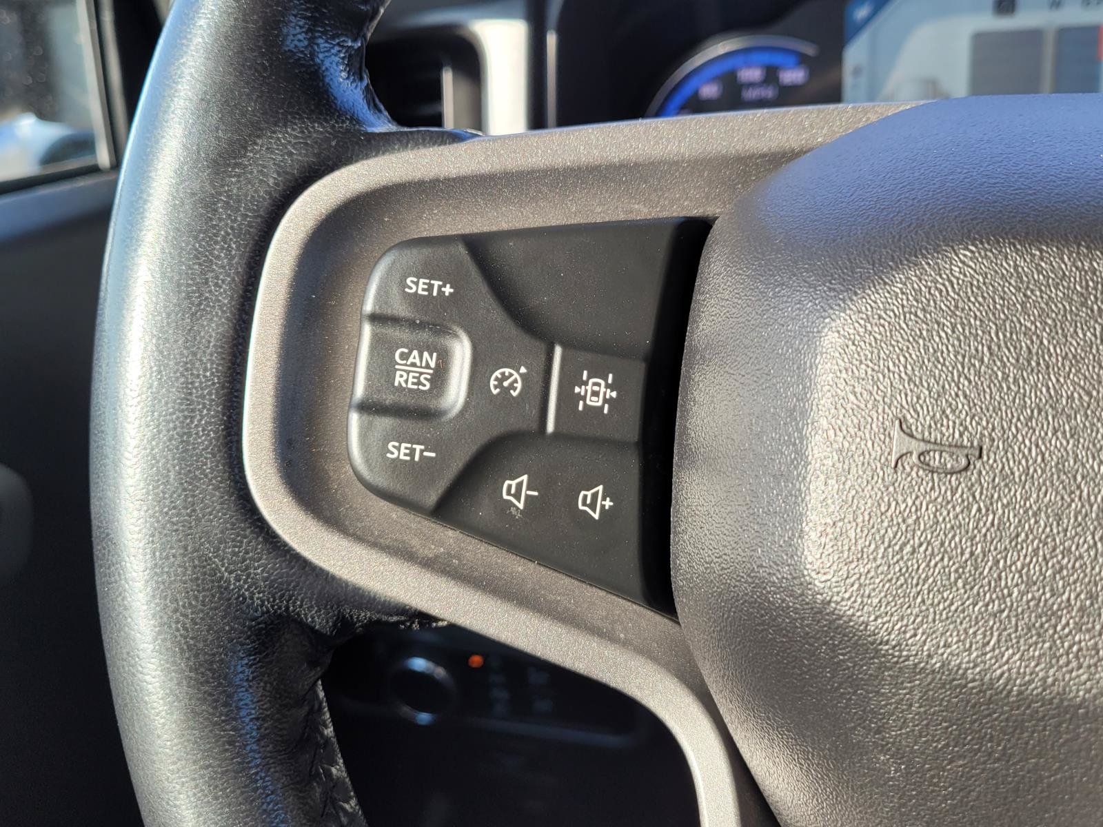 Used 2023 Ford Bronco Everglades AWD/4WD image 9