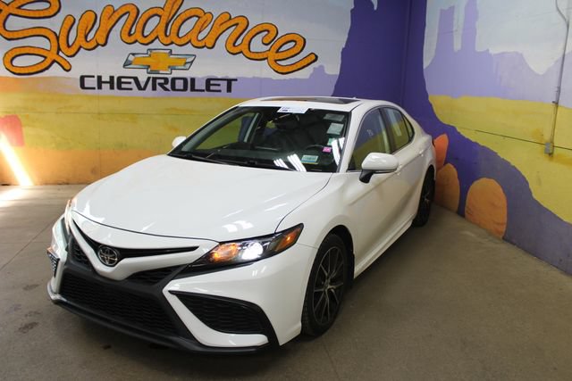 Used 2021 Toyota Camry SE FWD image 4