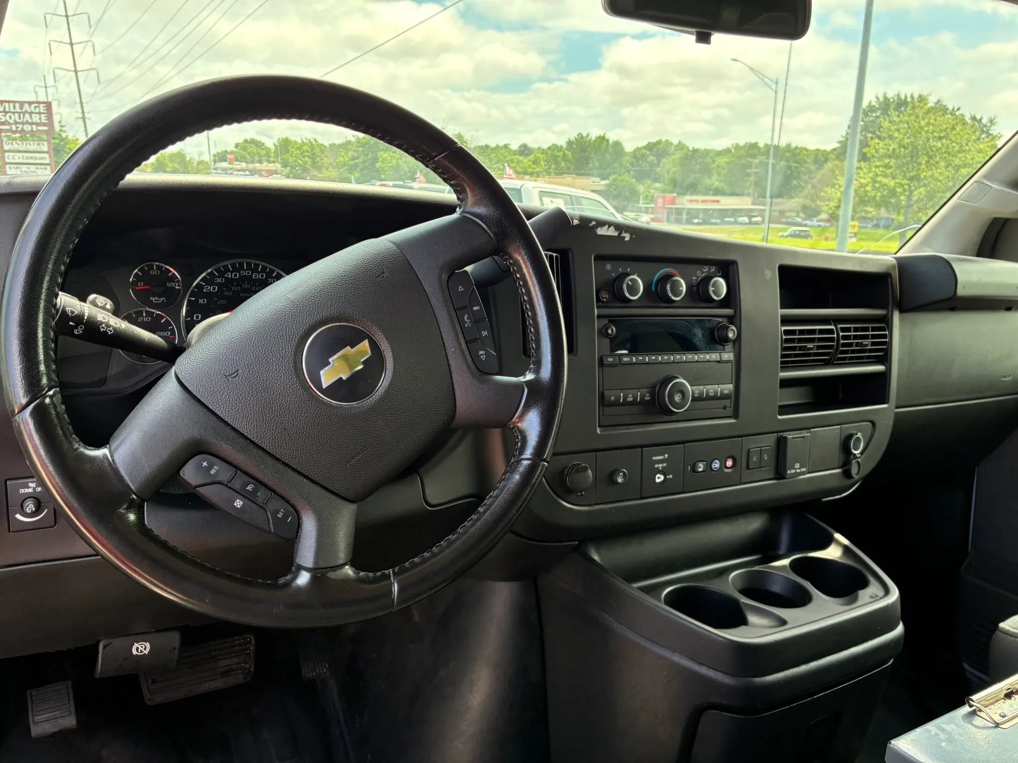 Used 2022 Chevrolet Express 2500 w/ Driver Convenience Package RWD image 14