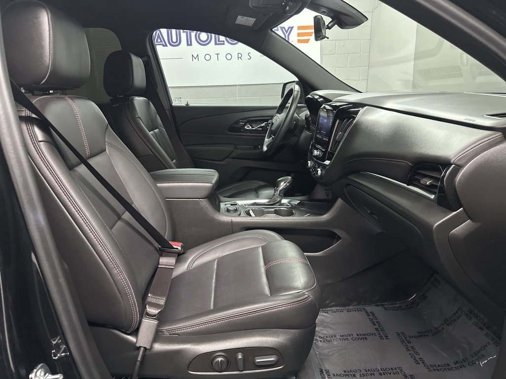 Used 2023 Chevrolet Traverse RS image 21