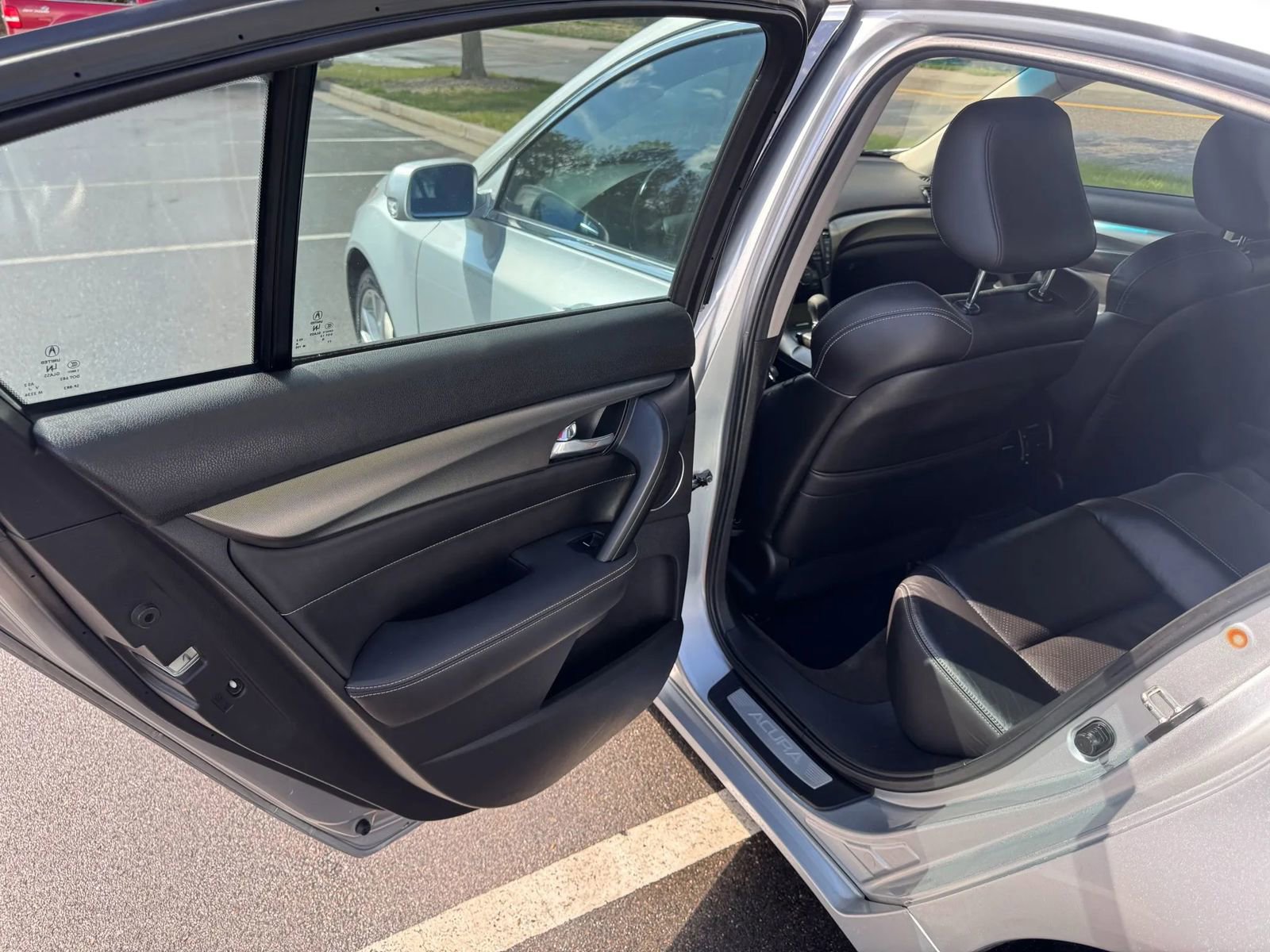 Used 2012 Acura TL SH-AWD image 9