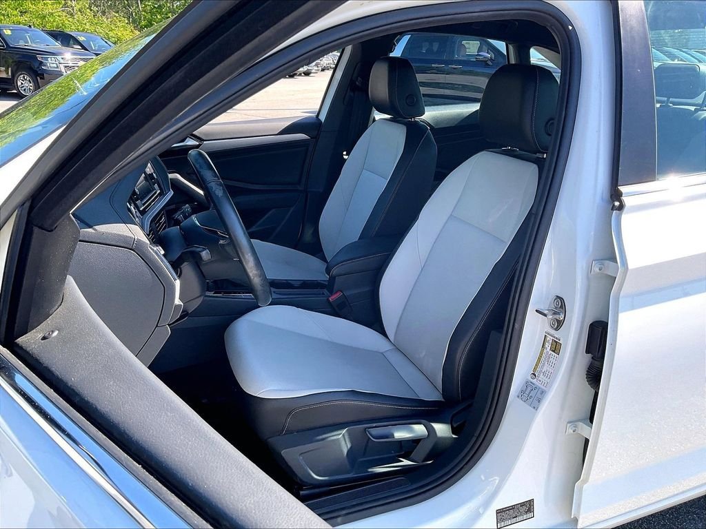 Used 2021 Volkswagen Jetta R-Line FWD image 9
