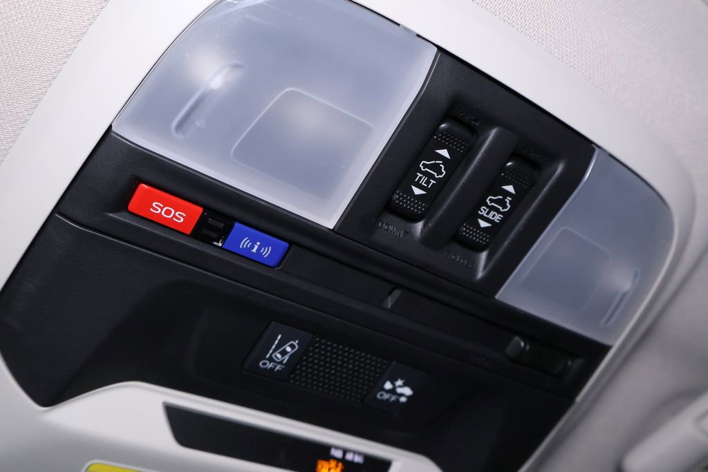 Used 2018 Subaru Crosstrek 2.0i Limited image 29