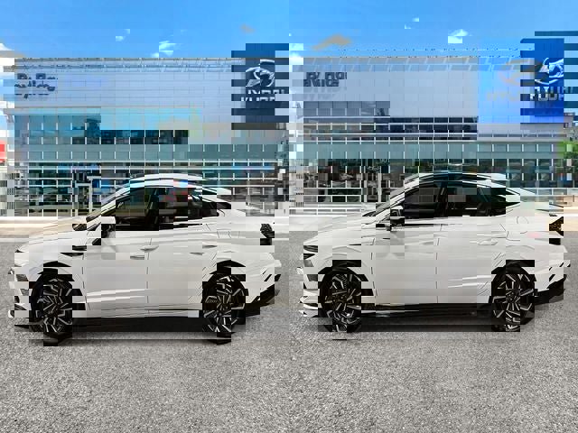Used 2024 Hyundai Sonata Limited FWD image 8