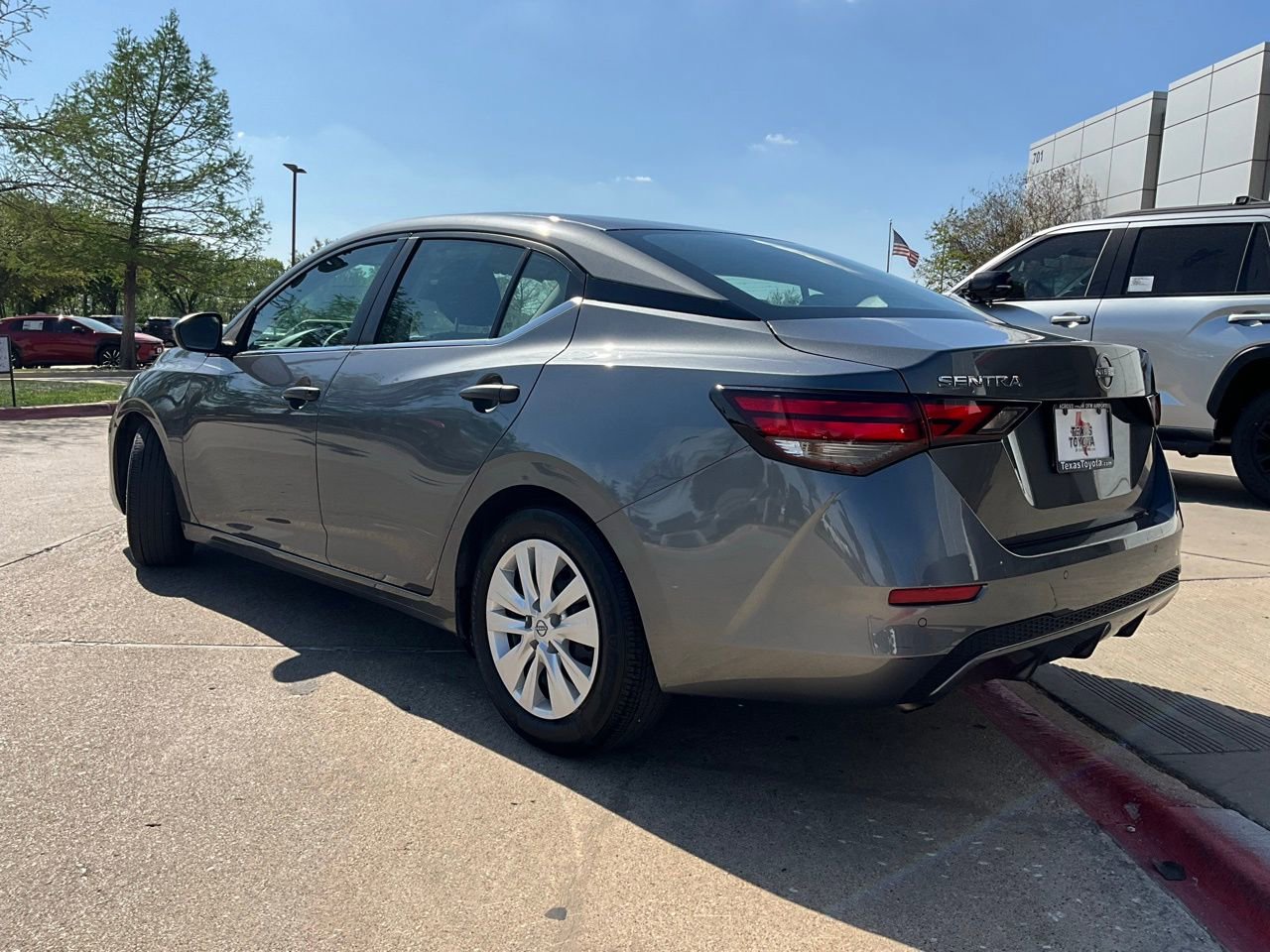 Used 2025 Nissan Sentra S image 8