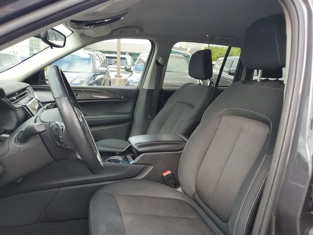 Used 2022 Jeep Grand Cherokee Laredo w/ Luxury Tech Group I AWD/4WD image 5