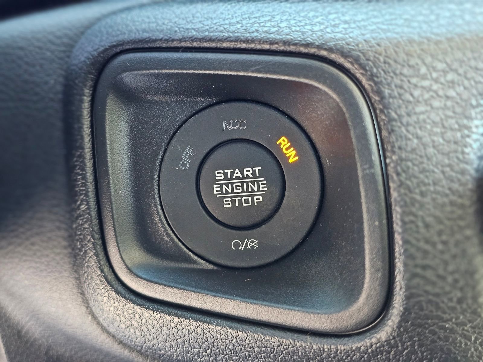 New 2026 Jeep Gladiator Sport AWD/4WD image 16