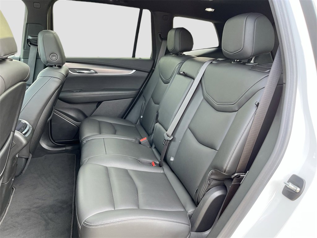 Certified 2024 Cadillac XT6 Luxury w/ LPO, Floor Liner Package image 25