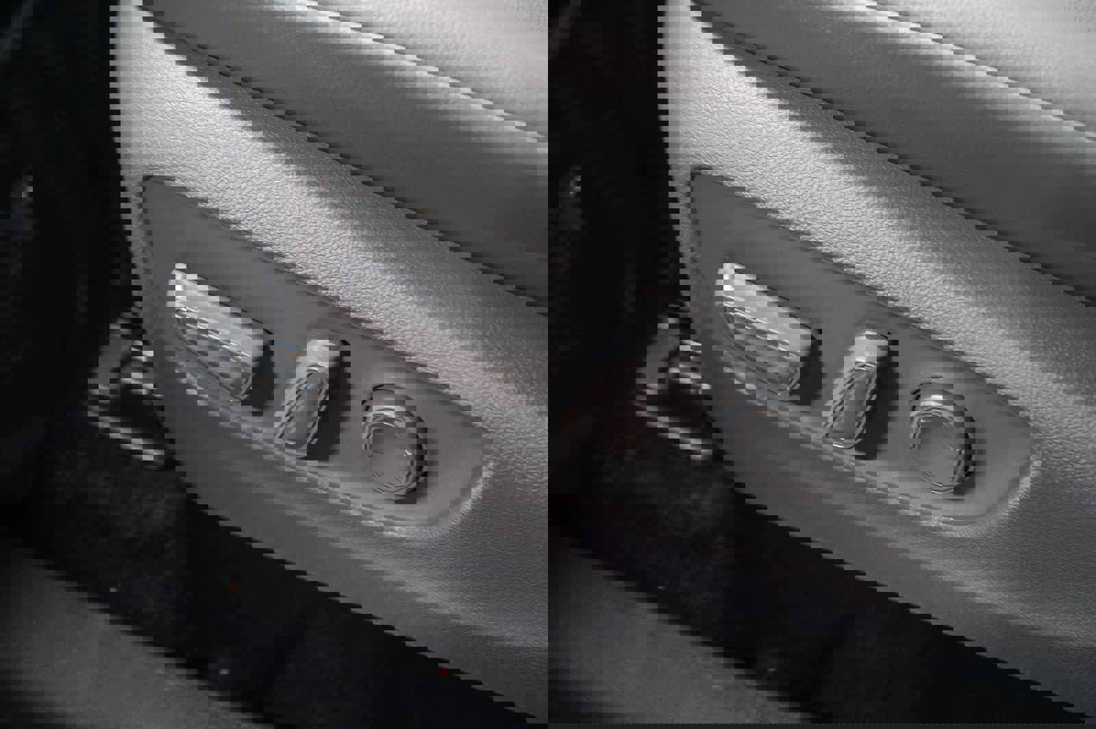 Certified 2020 Toyota Highlander XLE image 24