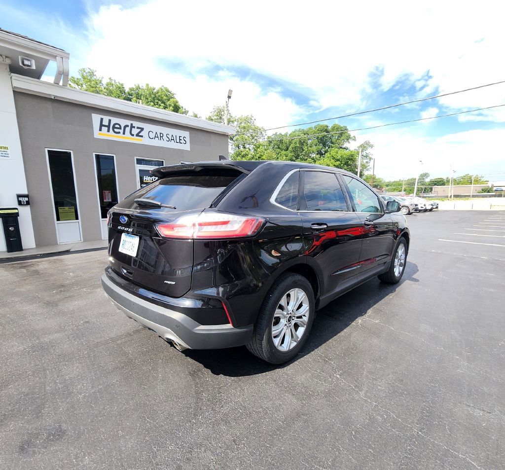 Used 2023 Ford Edge Titanium image 5