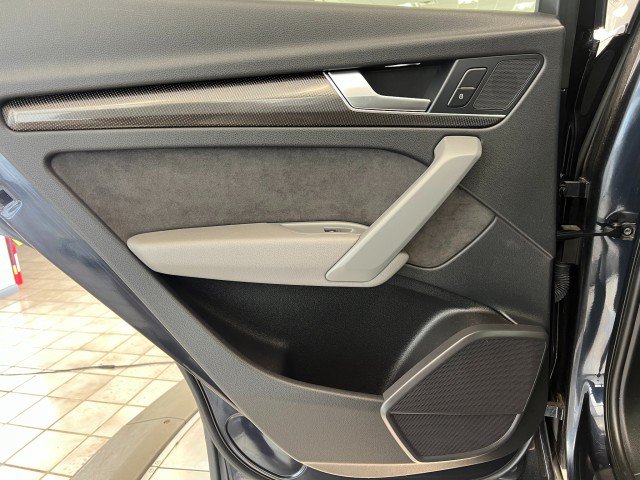 Used 2018 Audi SQ5 Premium Plus w/ Navigation Package AWD/4WD image 29
