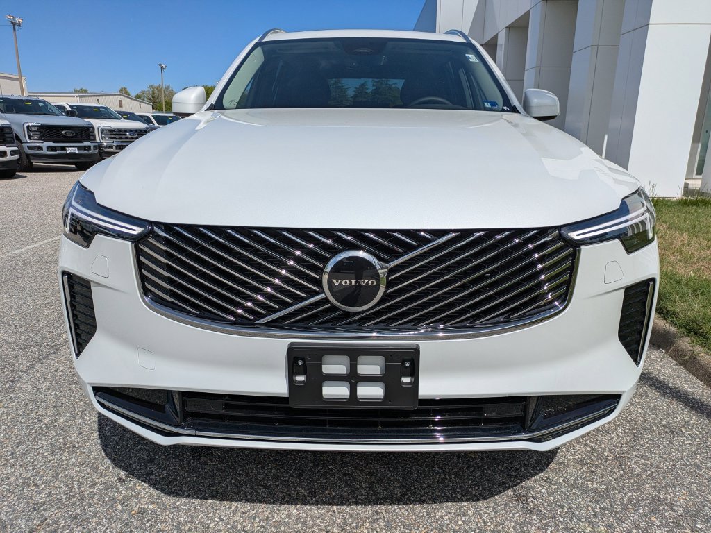 New 2026 Volvo XC90 B5 Core AWD/4WD image 9