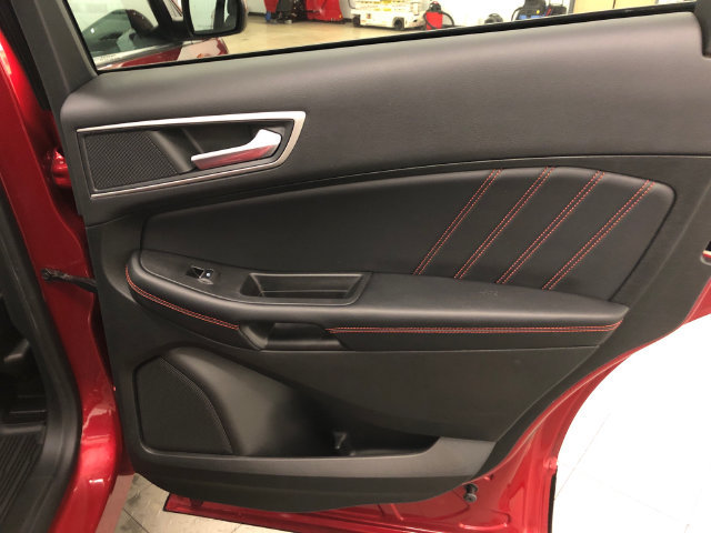 Used 2023 Ford Edge ST-Line AWD/4WD image 31