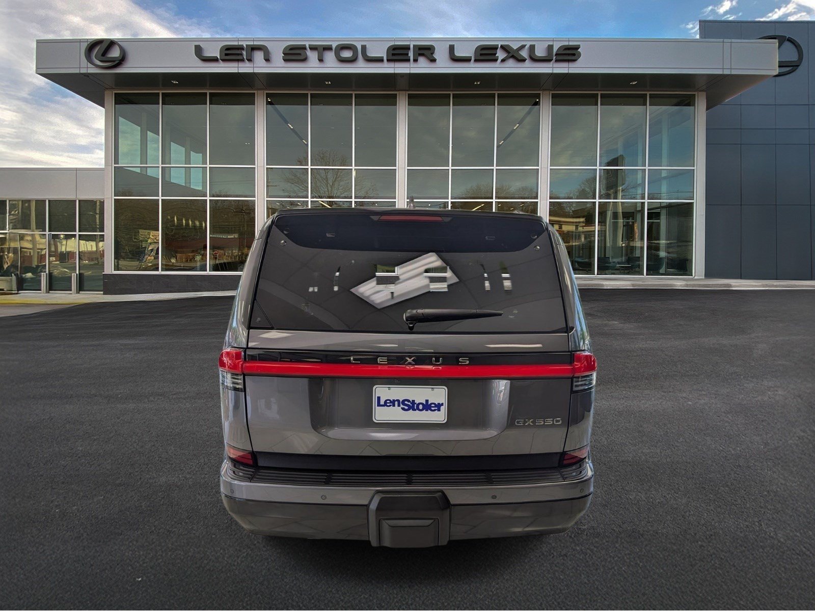 Used 2025 Lexus GX 550 w/ Accessory Package (2T) AWD/4WD image 4