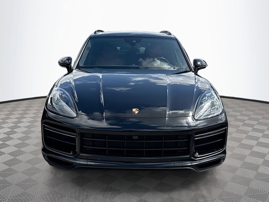 Used 2019 Porsche Cayenne Turbo AWD/4WD image 2