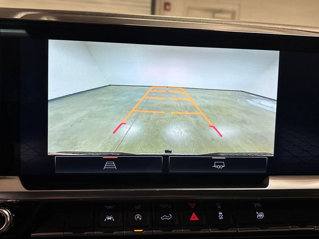 Used 2024 GMC Sierra 1500 SLT w/ SLT Convenience Package image 42