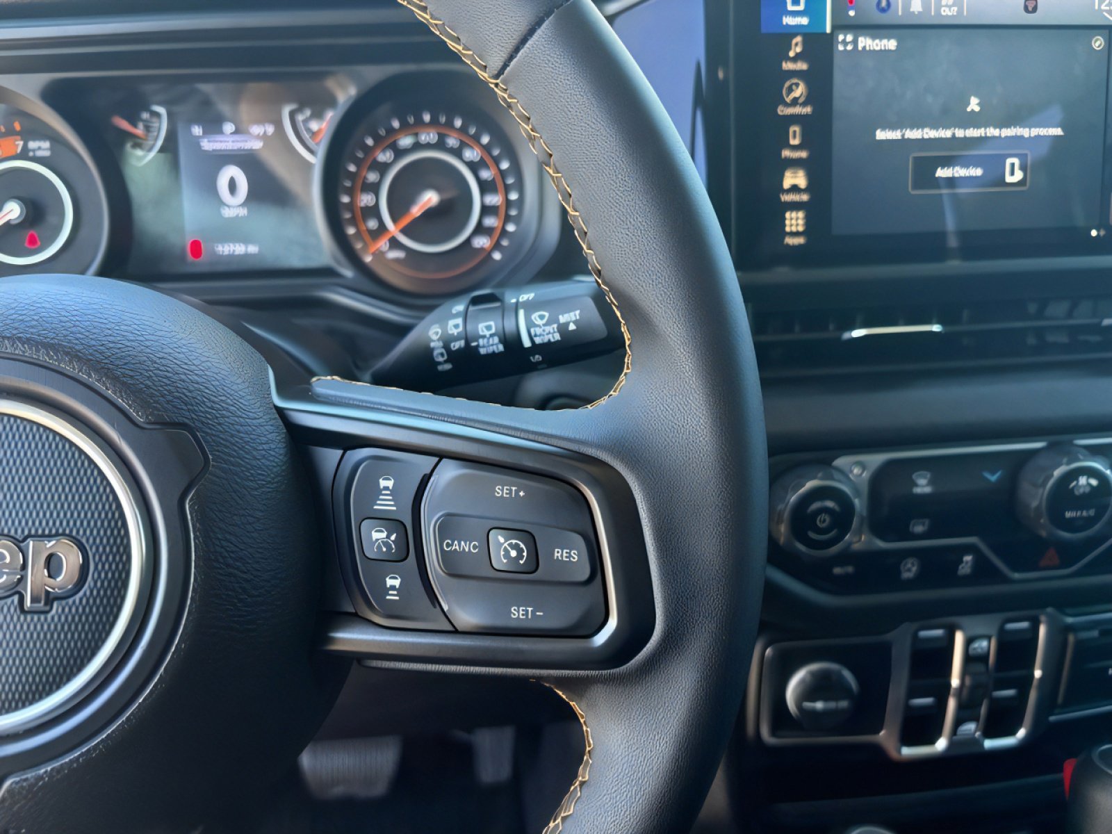 Used 2024 Jeep Wrangler Sport S image 27