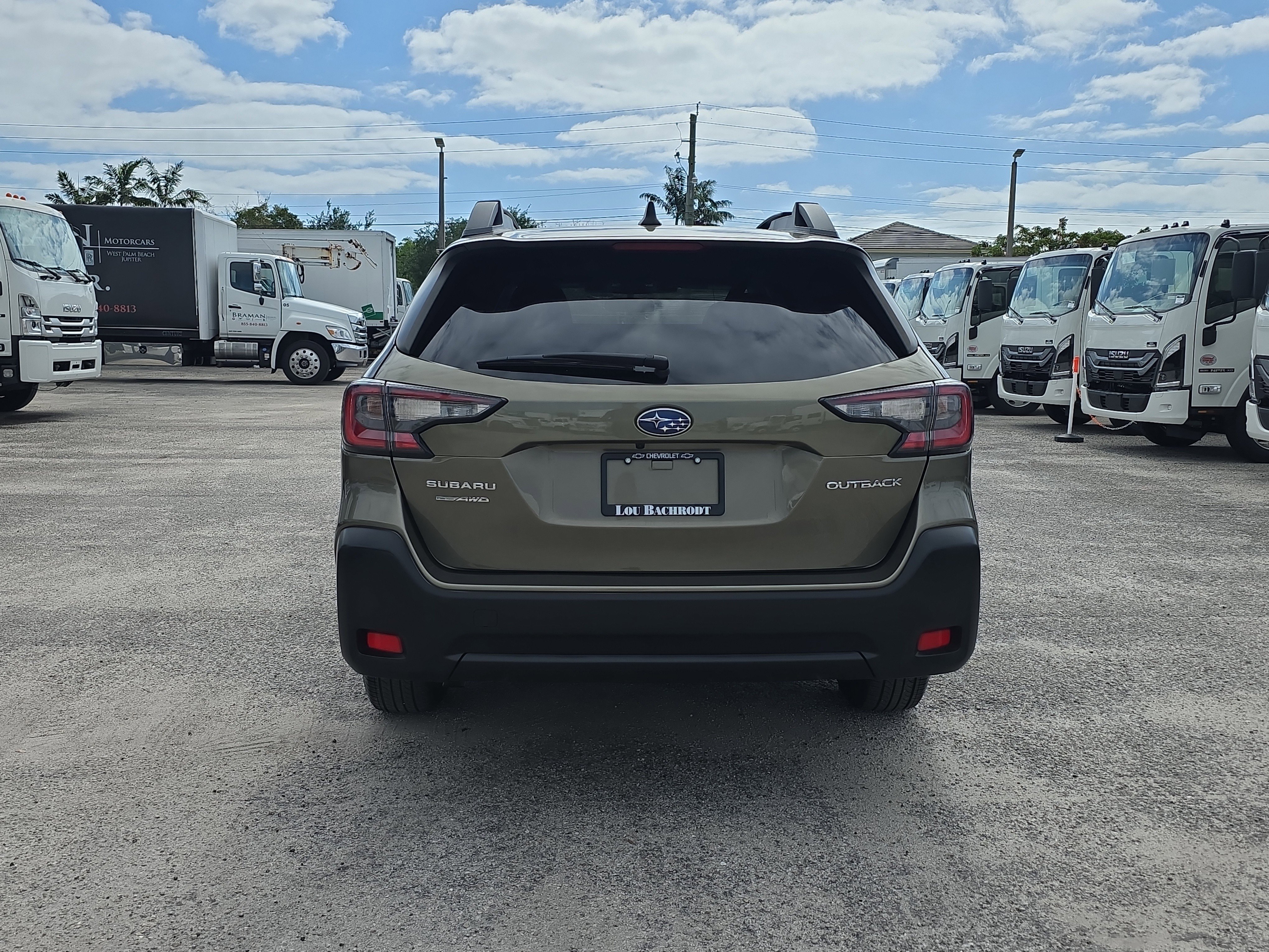 Used 2023 Subaru Outback Premium image 6