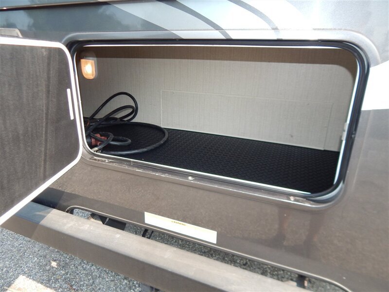 Used 2016 Mercedes-Benz Sprinter 3500 image 11