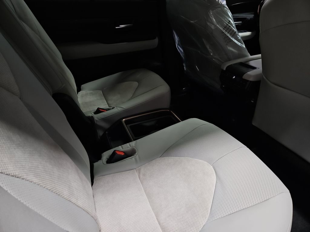 New 2026 Toyota Grand Highlander AWD Hybrid image 20