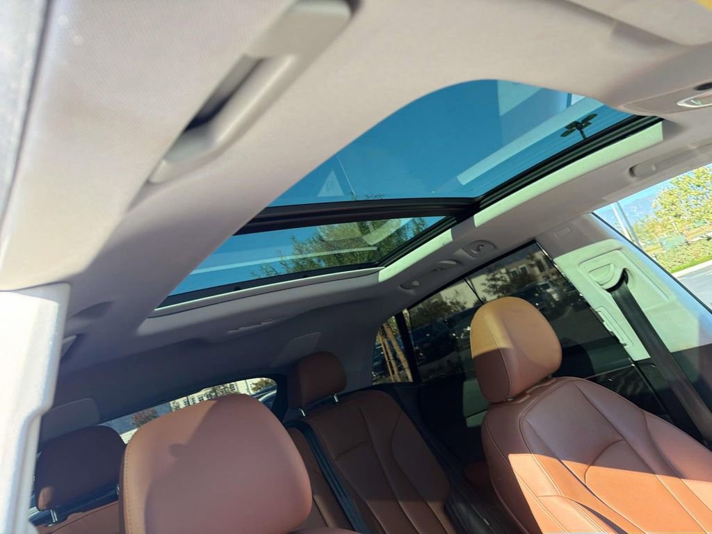 Used 2022 Audi Q8 Prestige image 22