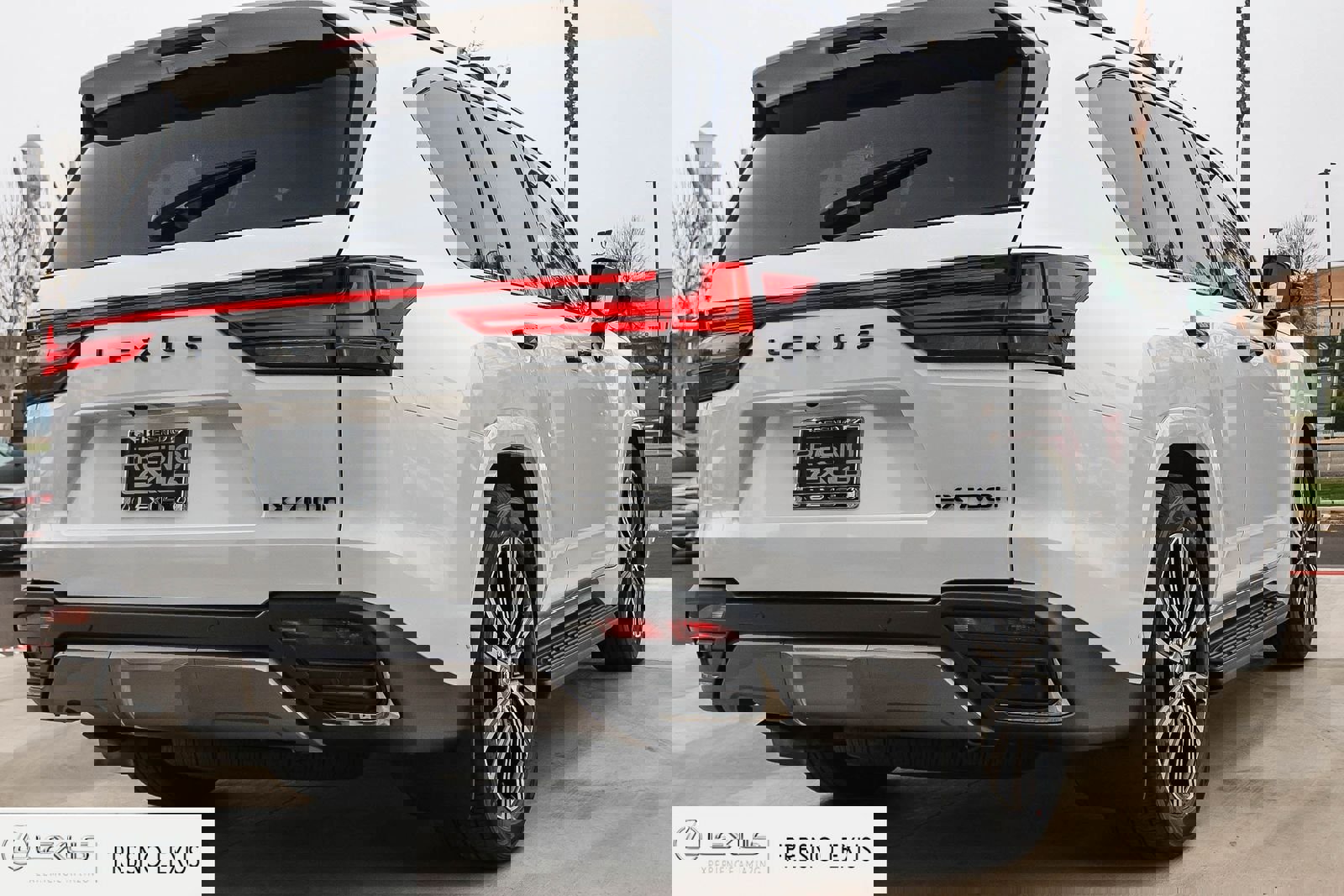 New 2026 Lexus LX 700h Luxury image 6