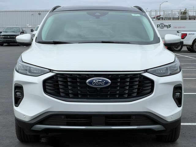 New 2024 Ford Escape SE w/ PHEV Premium Package FWD image 38